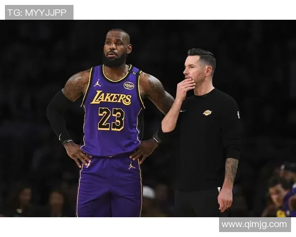 2007年7月27日湖人与火箭的经典对决回顾与精彩瞬间分析